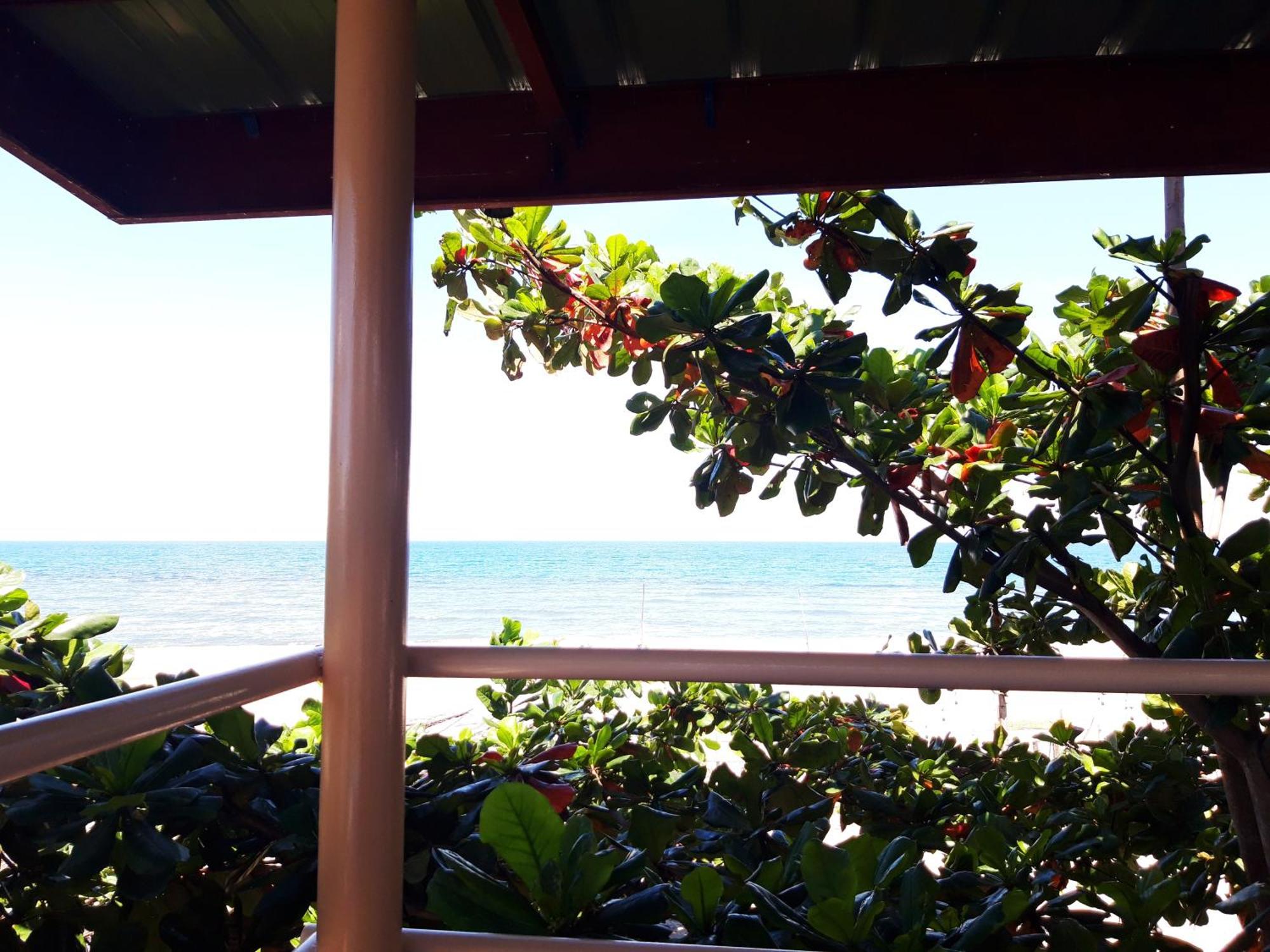 Cristina Beachfront Cottages San Juan  Exterior photo